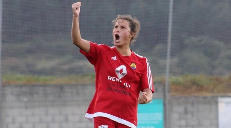 Barca Toba: “Xogar no Muxía feminino é un soño feito realidade”